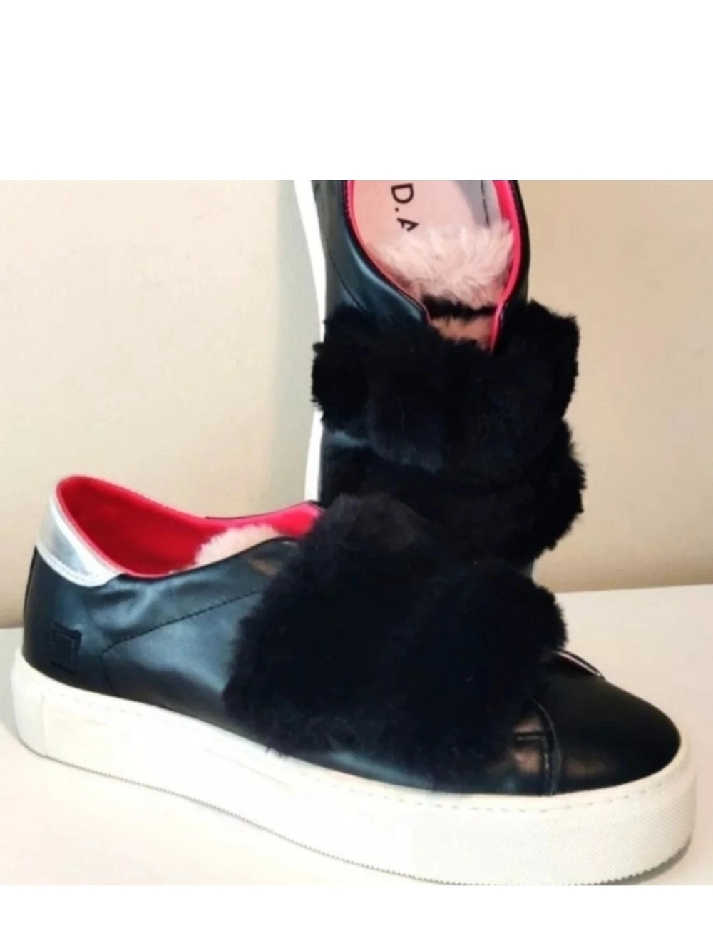 D.A.T.E. Faux Fur Trim Straps Premium Leather Sneakers Style Size 7US Size 38Eur